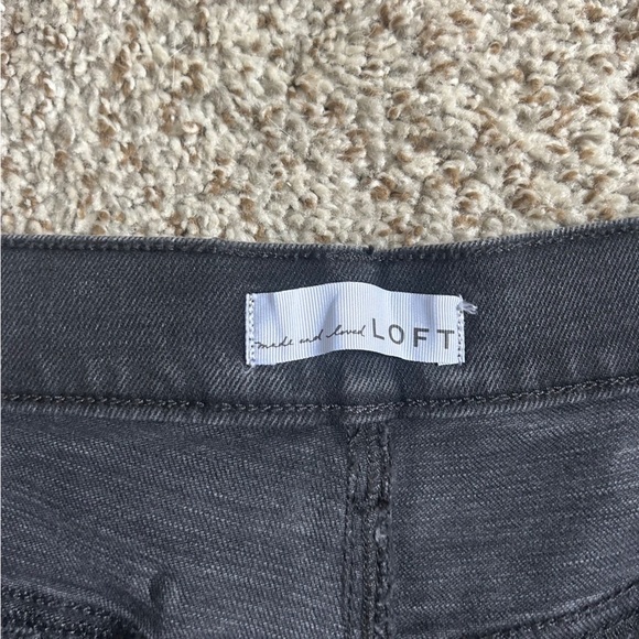 NWT LOFT Black Straight Leg Jeans High Rise Denim Casual 18 34 Stretch - Picture 2 of 9